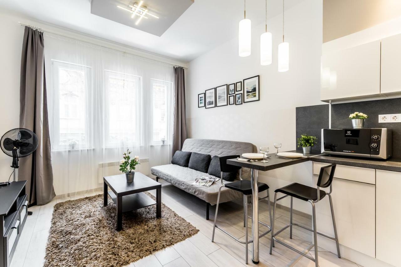 Fleur Creme Apartment บูดาเปสต์ ภายนอก รูปภาพ